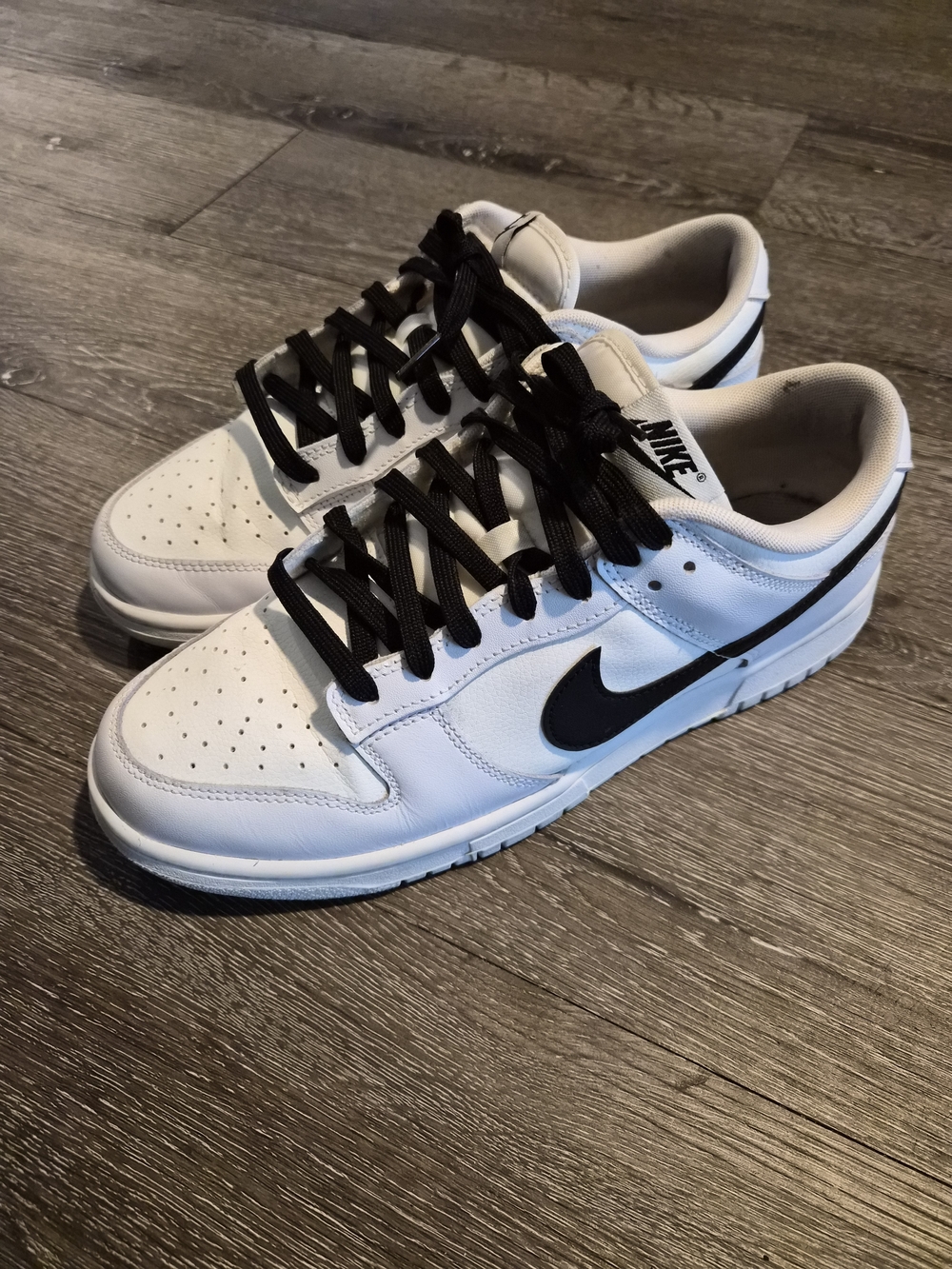 Nike Dunk Low "Reverse Panda" – The Cleaner Essential – Size 9